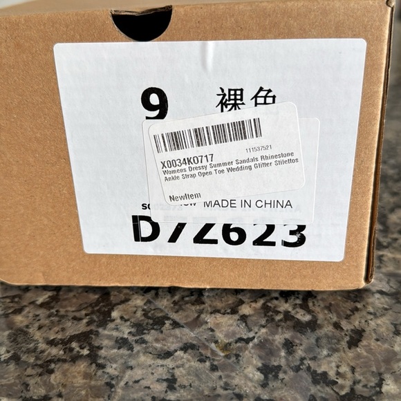 Embellished rhinestone Ankle strap 3” heel sandal NIB - Picture 10 of 12